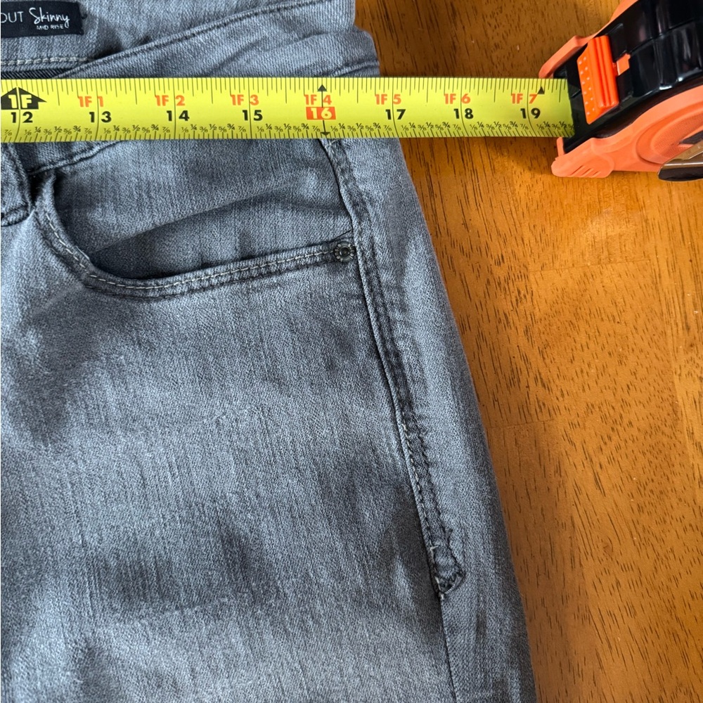 Kensie Women’s Knockout Skinny Mid Rise Charcoal Denim Jeans Size 12/31 - Picture 7 of 8